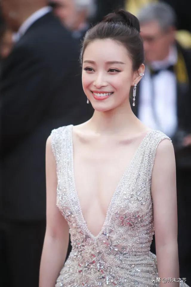 倪妮不雅:为什么有人说倪妮穿衣搭配以及拍照都这么好看？