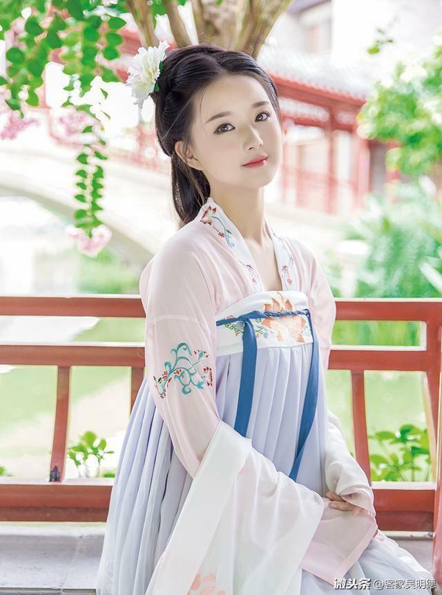 江湖名菜“三叫”，是真的生吃刚生下来的小老鼠吗？