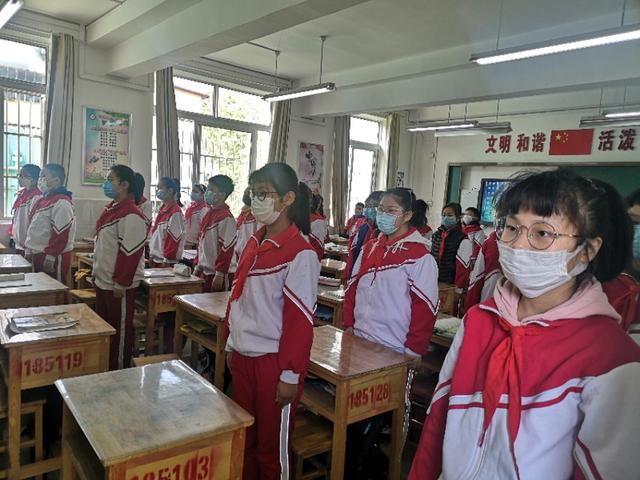 南京最后2例确诊患者出院，徐州一二三年级为什么还不开学