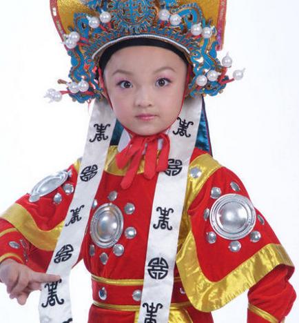 孔莹图片:河南《梨园春》诞生过哪些童星，现在都发展咋样了？