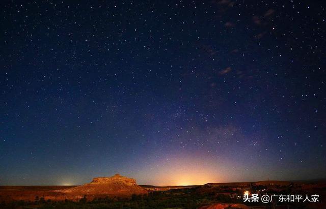 我们小时常见的，夜晚满天繁星的情景，为什么现在很难看到了(为什么小时候看到满天繁星)