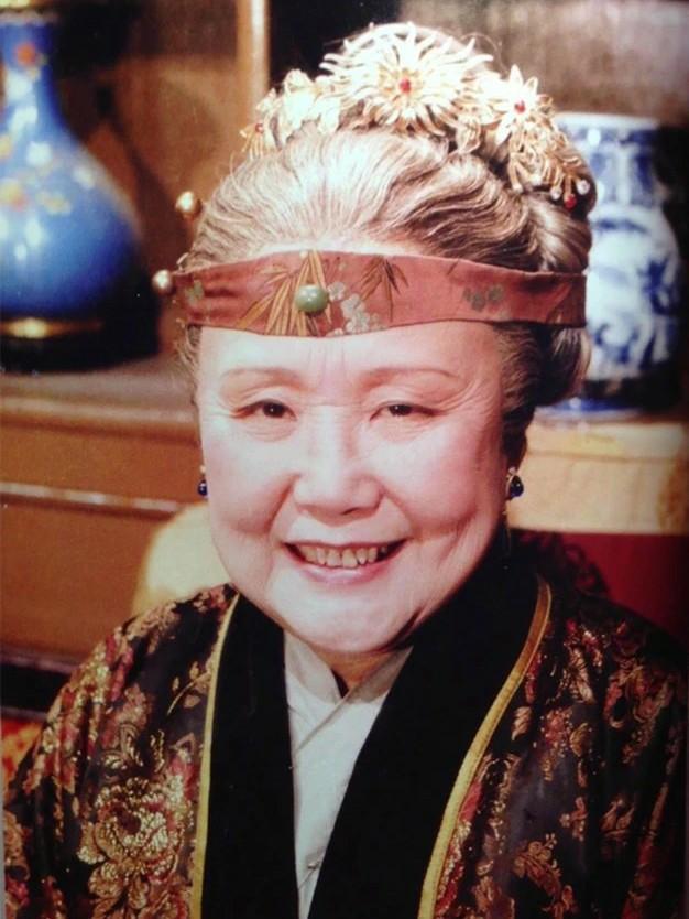 凤姐结婚了老公是谁:贾宝玉和薛宝钗结婚，到底是谁决定的