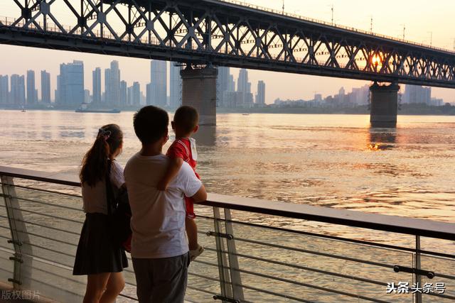 湖北武汉的汉口被誉为“四大名镇”之一，有哪些老街巷值得逛逛的？插图2