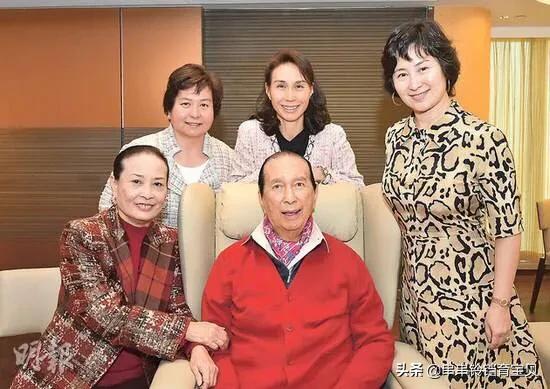 赌王的17个子女介绍:赌王一生钱财万贯，妻妾成群你觉得他幸福吗