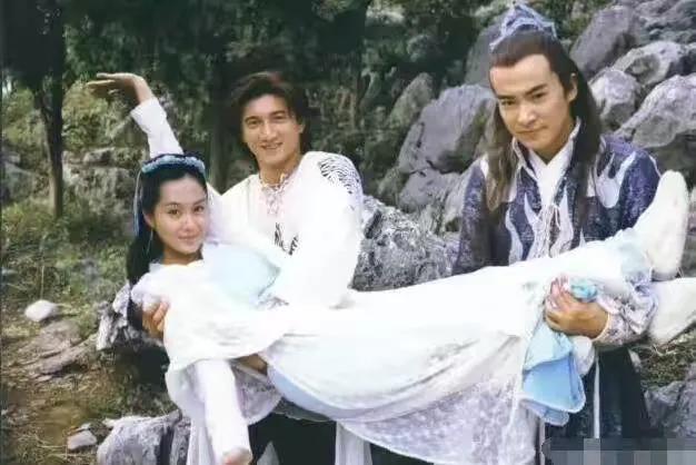 于波演过的电视剧:曾以《萧十一郎》《水月洞天》爆红的于波，为什么近几年消失了？