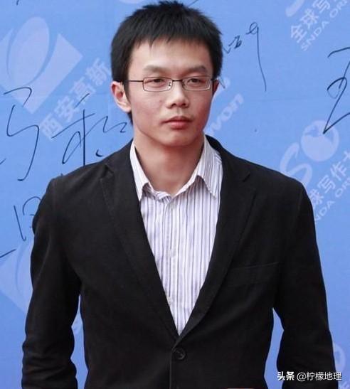 如何评价江南这个作家？