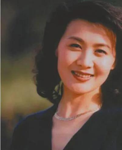 梨涡妹妹金在恩:第一眼看去很不起眼，但越看越好看的明星有哪些？