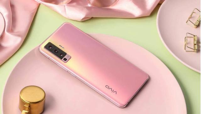 vivo X50系列有三个版本,他们都有哪些亮点和区别？