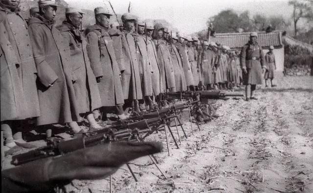 抗日战争时期，我军是否缴获了大量日军的大衣？对此你如何评价？插图50