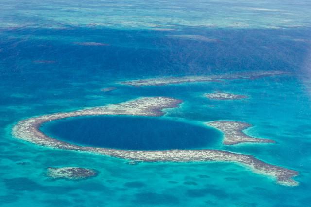 圣巴特岛:法国在海外最大的领地，法属圭亚那为何主动放弃独立