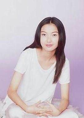 万里长城永不倒歌词:歌词里唱的“万里长城永不倒”是真的吗该如何理解