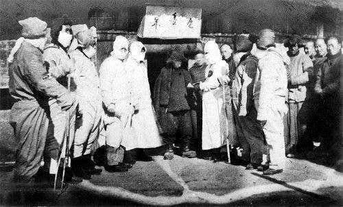 伍连德:1911年伍连德做了什么？