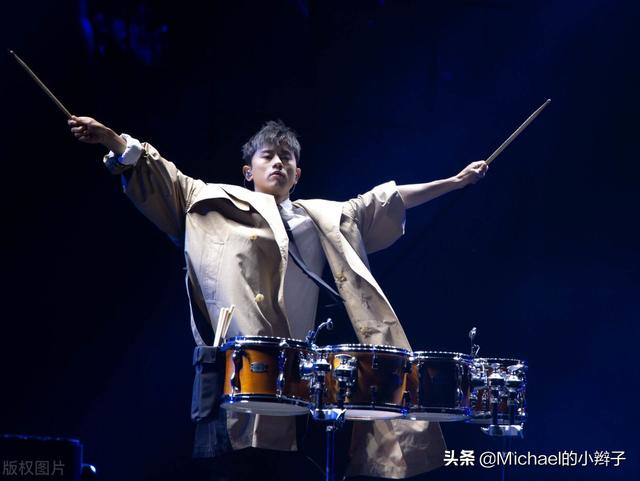为什么叫张杰闰土:《歌手》排名剧透，张杰为何被全网喷滚出第五季？