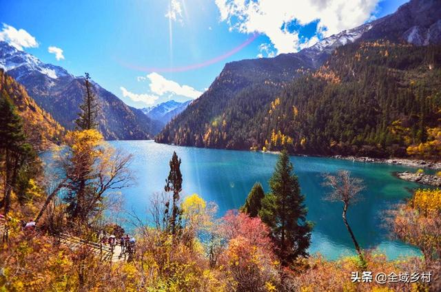 九寨沟地震时间:九寨沟地震后，还能不能去旅游？