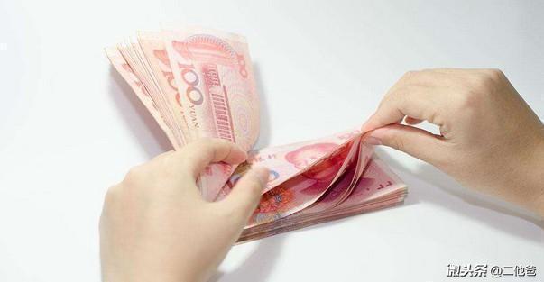 本人手里有闲置资金五万元,能做点什么稳赚不赔的小生意？
