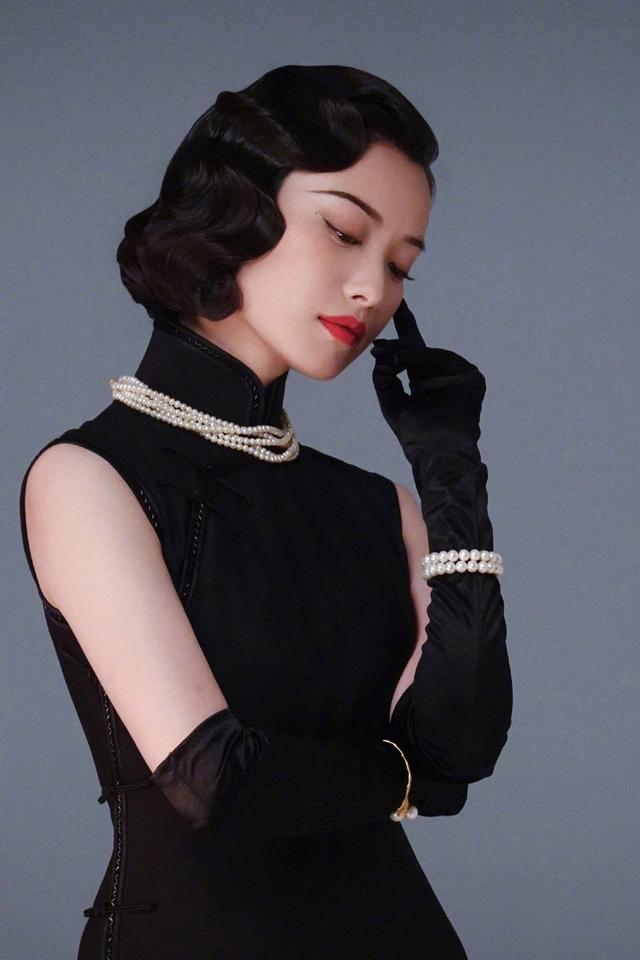 李娜英宋茜对比照:在电视剧，电影里演坏人会掉粉吗