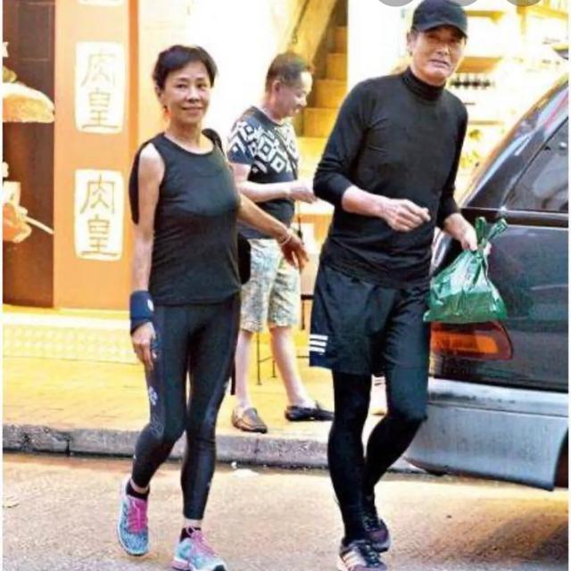 发财树里住白头翁鸟好么?:为何周润发都老了，看到他依然会喜欢？