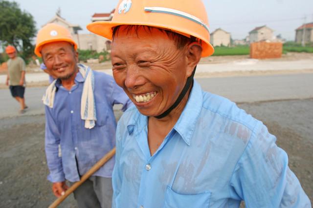 藁城怎么读:一个六十多岁的老人还要去打工这是为啥呢？