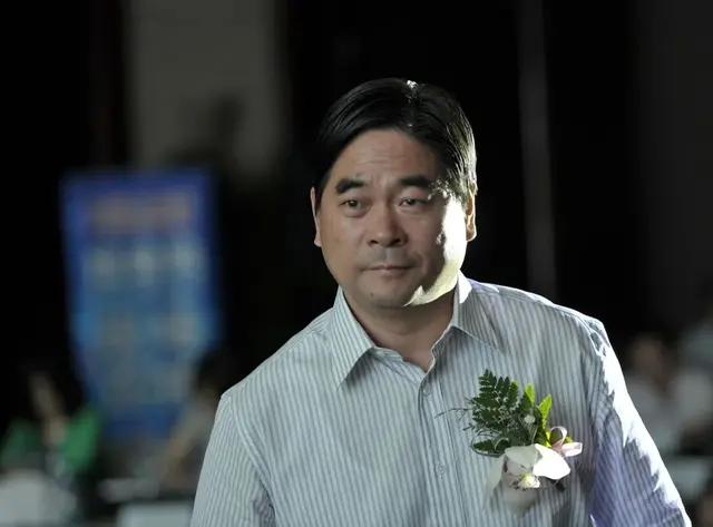 头条友们你对为王振华辨护的著名律师陈有西有什么看法