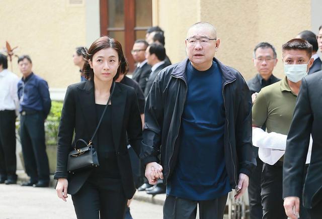 陈凯韵:香港女首富甘比是如何一步步“挤掉”吕丽君，逆袭成功的？