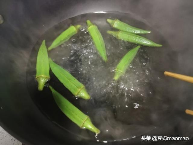 柱侯酱一般炒什么菜用，花生酱、柱侯酱、海鲜酱怎样炒才味道好