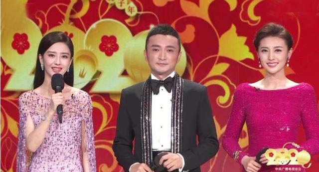 尹颂主持人:为什么说尹颂张舒越非常幸运就主持了央视春晚