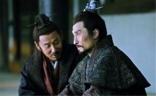 虞子期:项羽对人恭敬，亲手给部下端饭，为何人才都跑到刘邦那里去了？