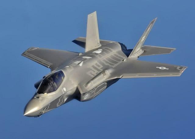 美空军基地战机坠毁:怎么看，美国空军F35A第一次坠毁