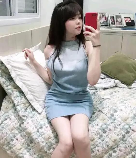 电竞圈再现Cos play大神,身材性感,网友直言Mayumi成为\