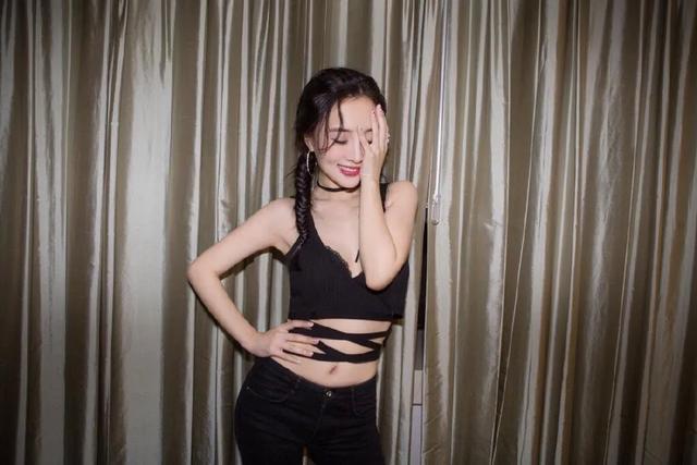 李小璐被嘲沦成网红:李小璐直播事件对其自身发展来说是好还是坏呢