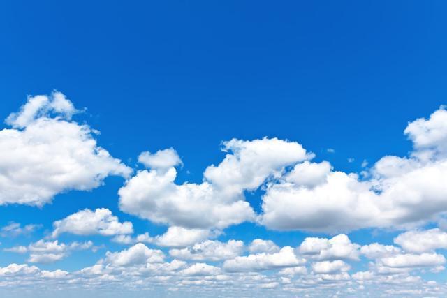 海琪的天空:为什么在月球表面看不到和地球一样的天空呢