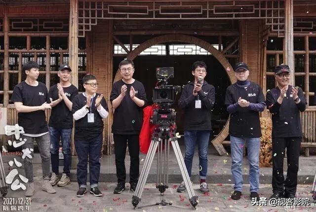 涩谷车站:冯小刚又来演电影了，新片还是个全球知名IP，又要拿影帝了么？