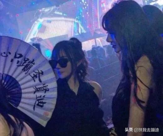 每天都泡吧的女生是一种什么心理？