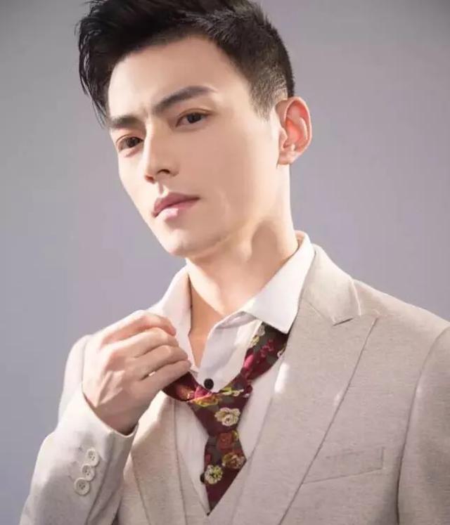 LOL智勋“玩弄”粉丝,称自己即将离开,但实则是想好好睡觉,你觉得这样做妥当吗？