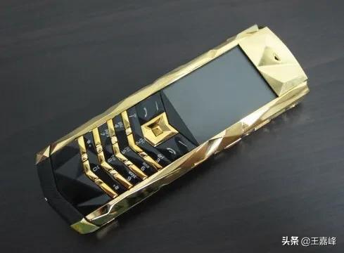 乔布斯死亡时间:为什么苹果能做到全球第一的市值