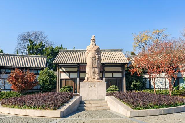 在《三国演义》里你能说出多少个人的名字？如何评价他们？