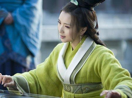 貂蝉的老公是谁:民间传说“关羽月下斩貂蝉”，斩的是真人还是影子呢？
