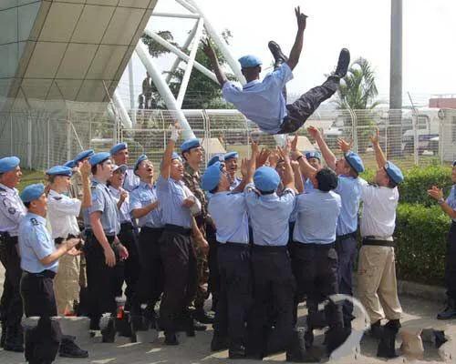 寇振海电视剧:电视剧《中国维和警察》剧情、主题？