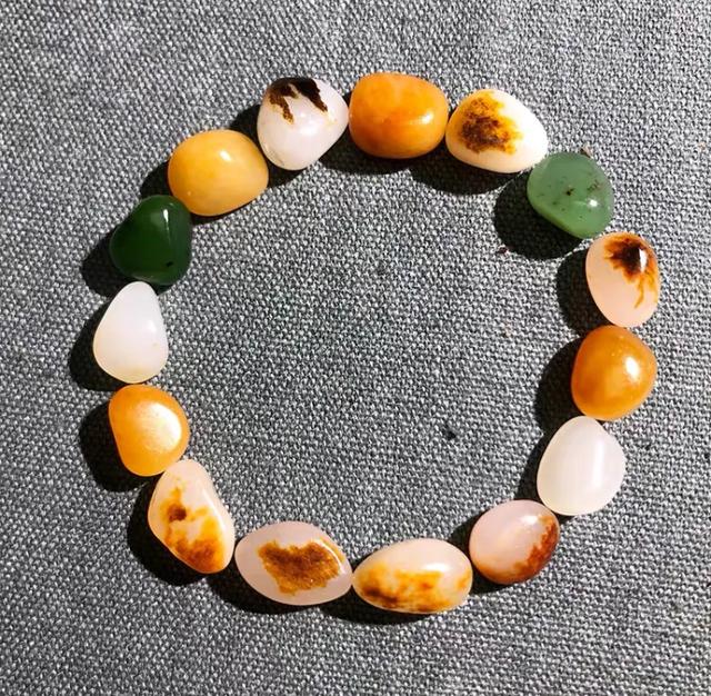 和田玉能用水泡吗,和田玉碧玉、翡翠可以泡水养吗？