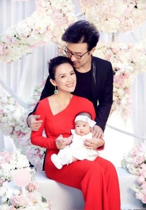 章子怡简历个人简介:章子怡怎么会跟汪峰走到一起呢？他们两个完全不在一个频道上啊？