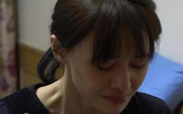 井柏然郑爽:有人说郑爽这次要倾家荡产好可怜，是什么人这样说