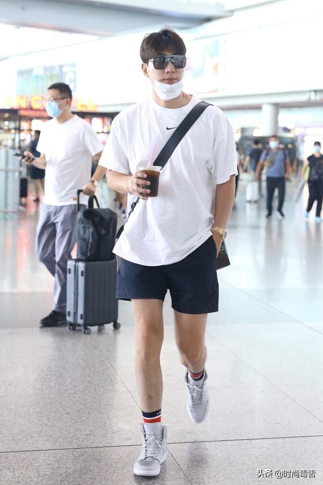张亮寇静离婚:从“好爸爸”到离婚挡刀，张亮是否作为棋子被资本玩弄在掌中？