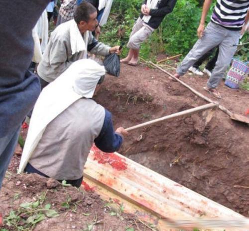 水泥坟好还是土坟好,土葬都实行几千年了，真的会污染环境吗？