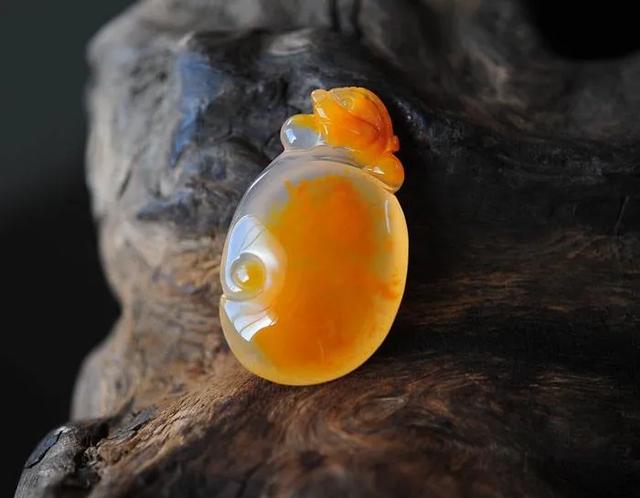 一般在哪里可以找到玉石,江边上有可能找到玉石吗？