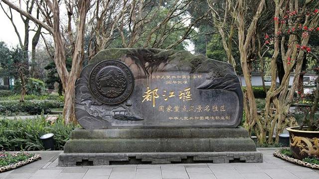 川军抗战史:有哪些能反映抗日战争那段悲惨历史事实的适合孩子看的影视剧？