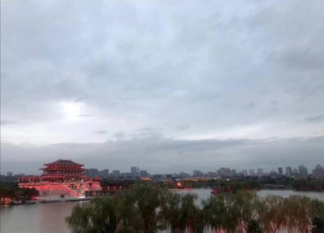 虫样年华:在宾馆里工作的你们遇见过哪些奇葩事？