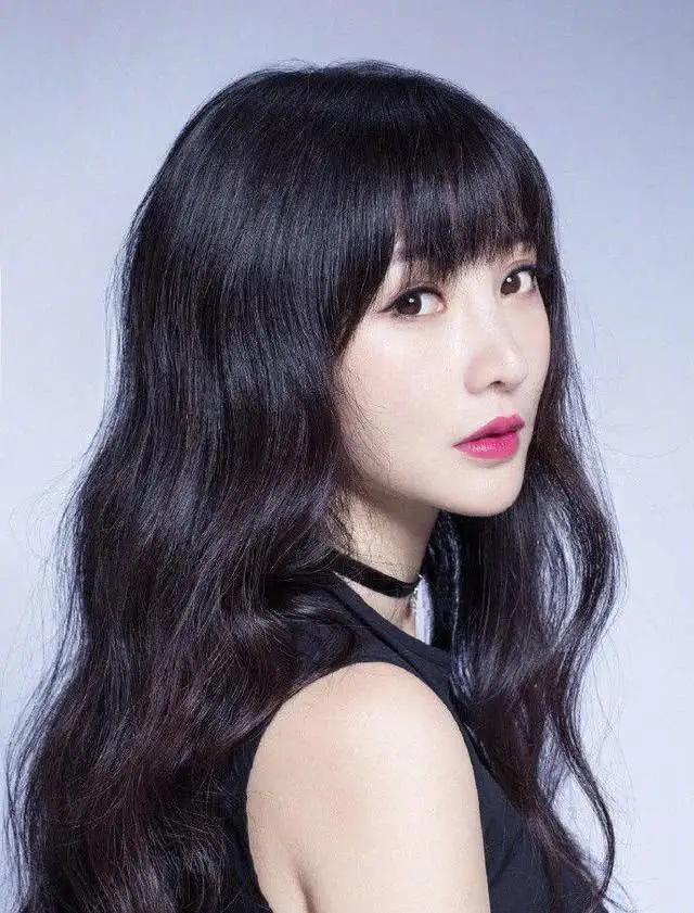 郭德纲调侃方龄:如果说柳岩的走红多亏了郭德纲的调侃，你同意吗？为什么？