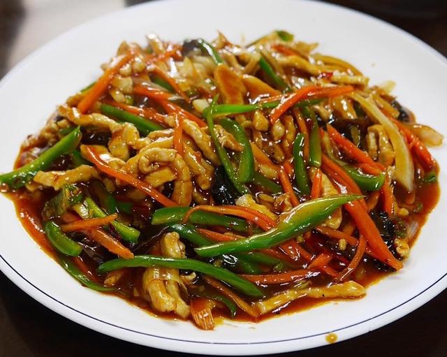 在家里请客,有哪些简单又拿的出手的菜可以做？