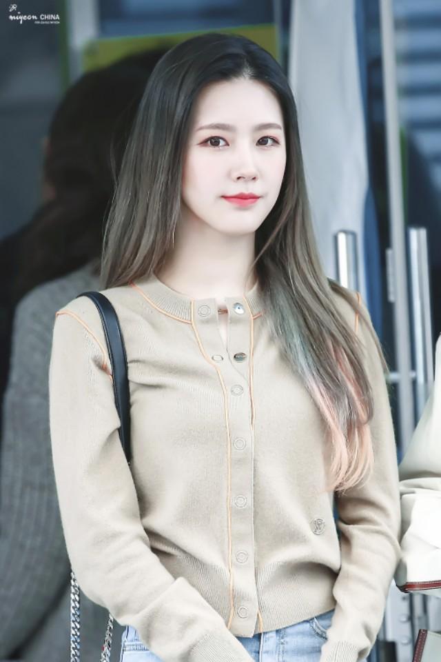 简美妍整容:韩剧女主尹恩惠复出，曾经的颜值还在吗