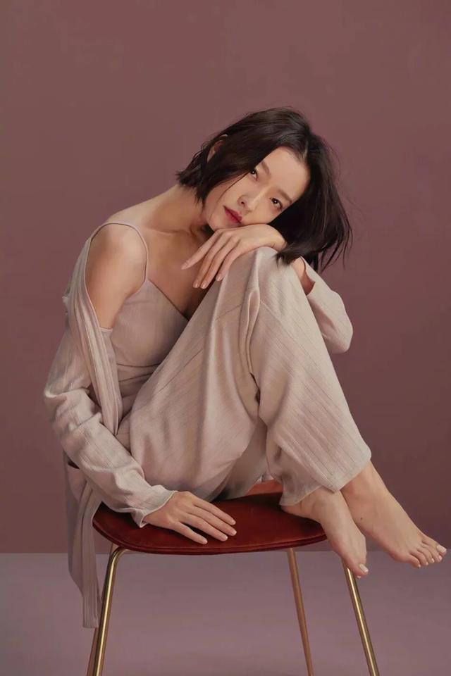 贾青照片:你最喜欢哪个女明星的颜？